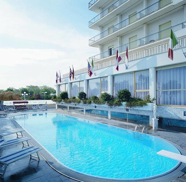 Grand Hotel Excelsior Senigallia Bagian luar foto